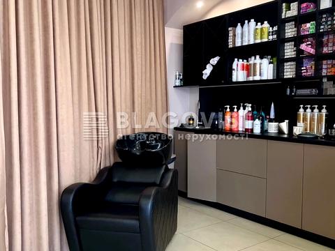 коммерческая по адресу Жилянская ул., 59