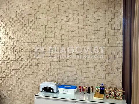 коммерческая по адресу Жилянская ул., 59