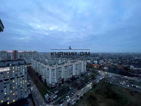 квартира за адресою Композитора Мейтуса вул., 4