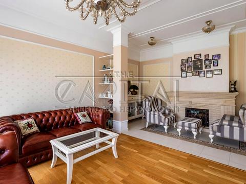 будинок за адресою вул. Зоряна