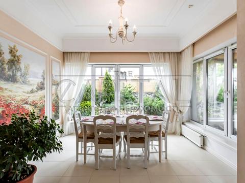 будинок за адресою вул. Зоряна