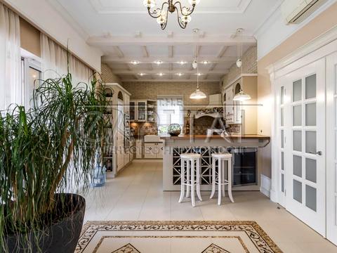 будинок за адресою вул. Зоряна