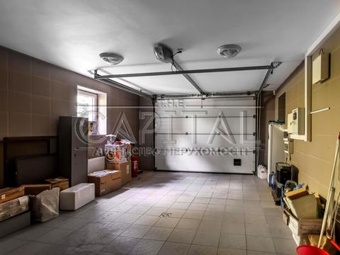 будинок за адресою вул. Зоряна