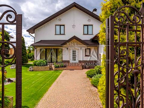 будинок за адресою вул. Зоряна