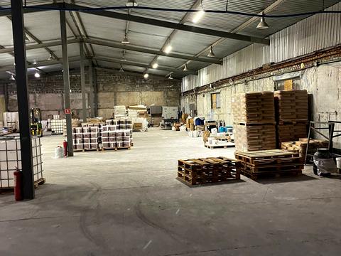 комерційна за адресою Верстова вул., 1-А