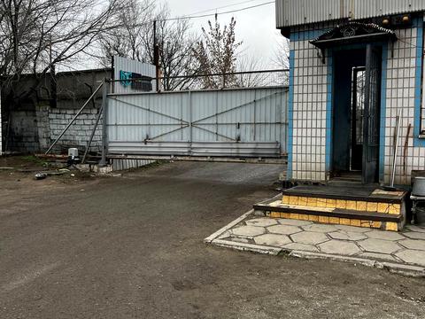 комерційна за адресою Верстова вул., 1-А