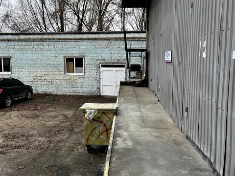 комерційна за адресою Верстова вул., 1-А