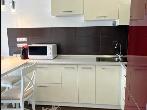 квартира за адресою В'ячеслава Чорновола вул., 11