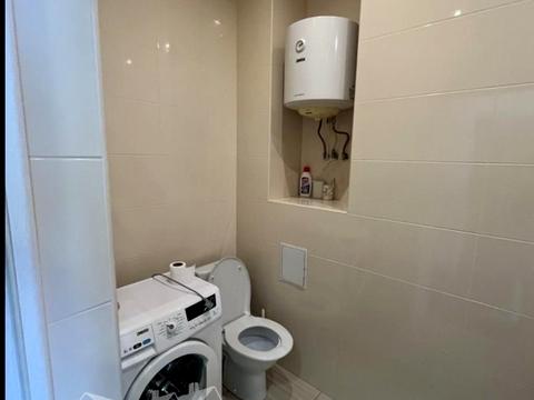 квартира за адресою В'ячеслава Чорновола вул., 11