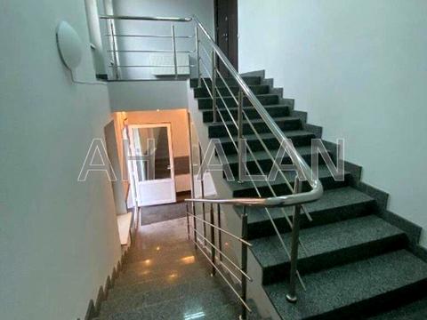 комерційна за адресою Борщагівська вул., 206