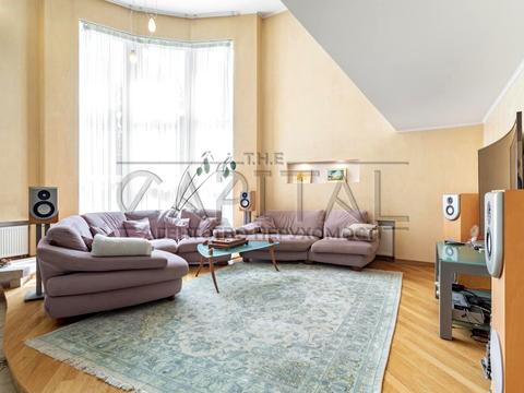 дом по адресу Соборная ул. (Петропавловская), 1