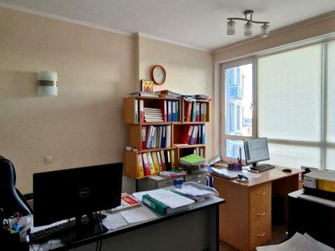 комерційна за адресою Зарічна вул., 1-Г