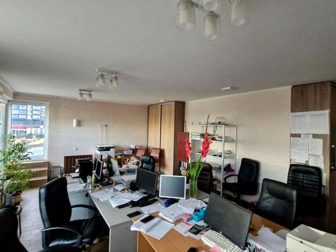 комерційна за адресою Зарічна вул., 1-Г