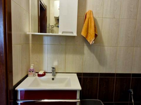 комерційна за адресою Зарічна вул., 1-Г