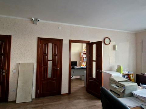 комерційна за адресою Зарічна вул., 1-Г