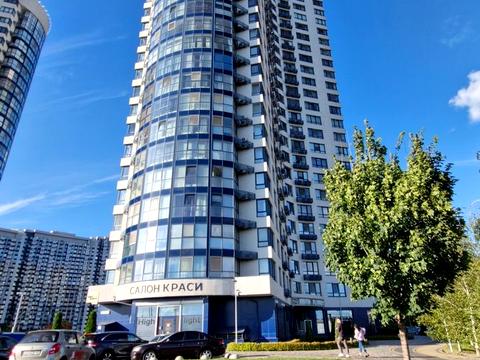 комерційна за адресою Зарічна вул., 1-Г