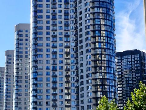 комерційна за адресою Зарічна вул., 1-Г