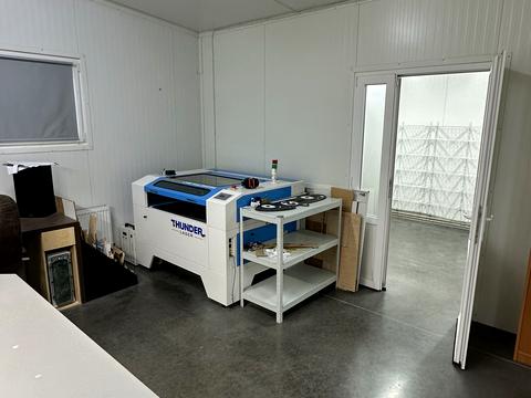 коммерческая по адресу Січова ул., 75