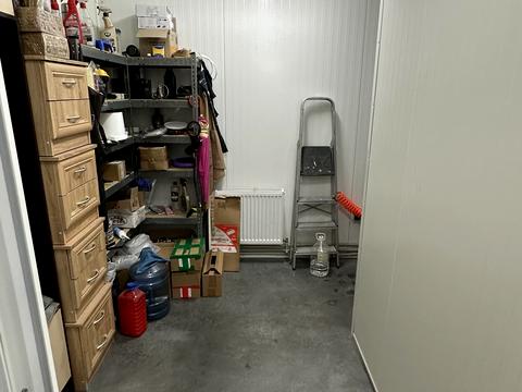 коммерческая по адресу Січова ул., 75