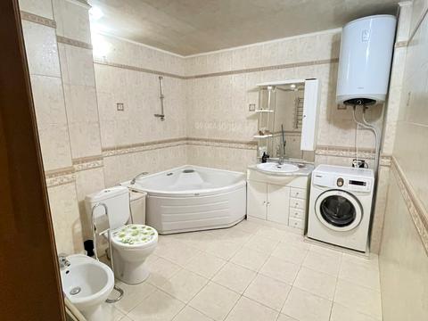 квартира за адресою Драгоманова вул., 12