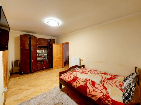 квартира за адресою Садівнича вул., 45