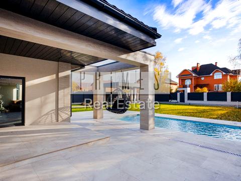 будинок за адресою Квітнева вул.