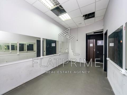 комерційна за адресою Басейна вул., 2