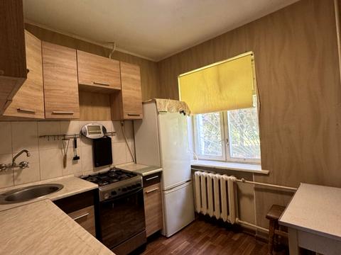 квартира за адресою Салютна вул., 9