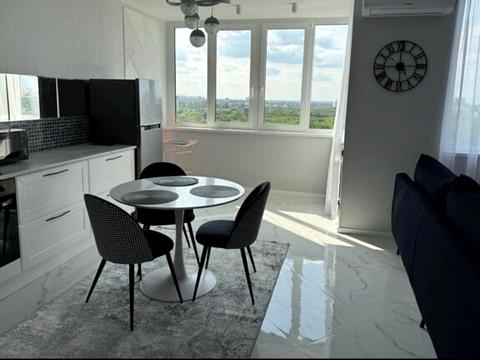 квартира за адресою Українська вул., 6