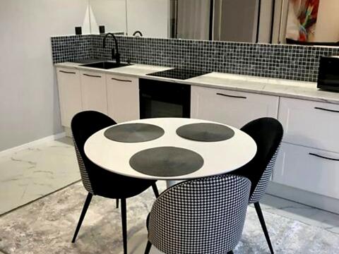 квартира за адресою Українська вул., 6