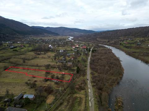 ділянка за адресою с. Довге, 