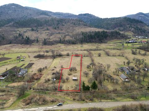 ділянка за адресою с. Довге, 