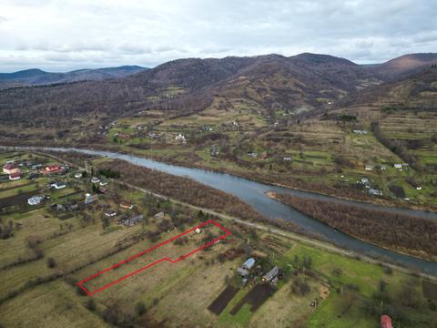 ділянка за адресою с. Довге, 