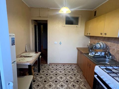 квартира за адресою Космонавтів просп., 66