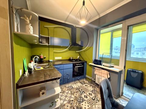 квартира за адресою Гната Юри вул., 4