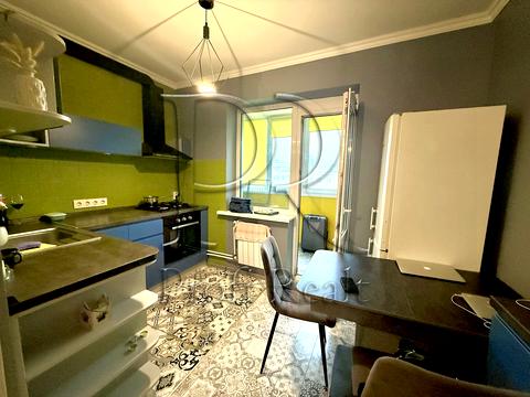 квартира за адресою Гната Юри вул., 4