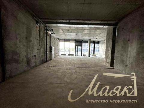 комерційна за адресою Київ, Дніпровська набережна вул., 4