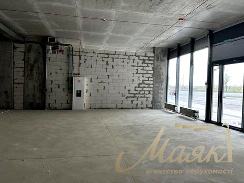 комерційна за адресою Київ, Дніпровська набережна вул., 4