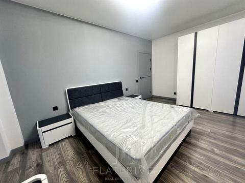 квартира за адресою Олександра Олеся вул., 1