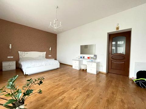 будинок за адресою Щаслива вул.