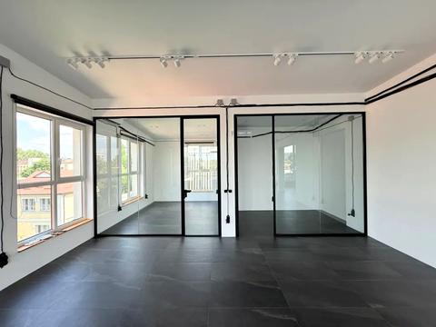 коммерческая по адресу Ніла Армстронга ул. (Казакова), 4