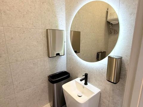 коммерческая по адресу Ніла Армстронга ул. (Казакова), 4