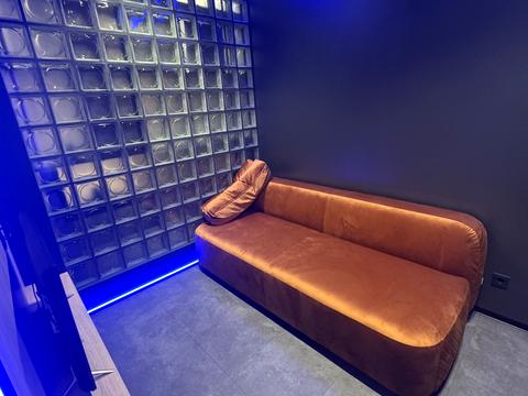 комерційна за адресою Вадима Гетьмана вул., 1-А