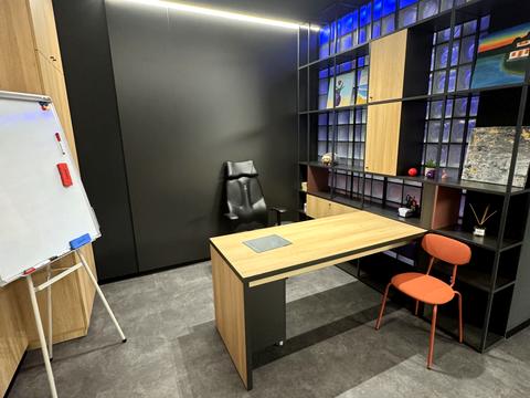 комерційна за адресою Вадима Гетьмана вул., 1-А