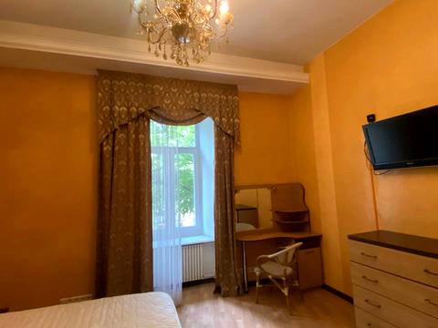 квартира за адресою Дерибасівська вул., 19