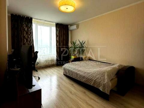 квартира за адресою Богатирська вул., 6-А