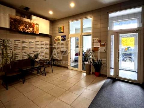 квартира за адресою Богатирська вул., 6-А