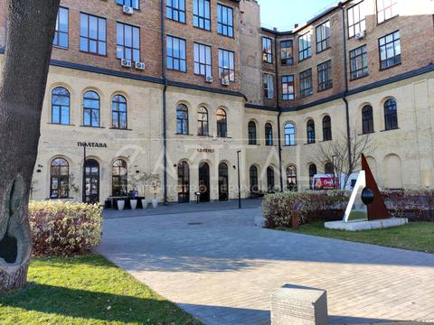 комерційна за адресою Князів Острозьких вул. (Московська), 8