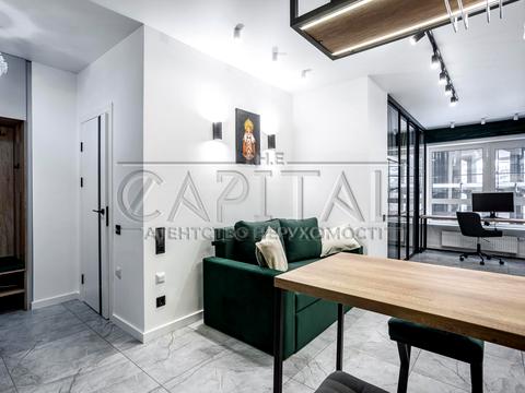 квартира по адресу Голосеевский просп. (40-летия Октября), 76