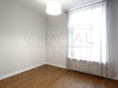 квартира за адресою Андрія Верхогляда вул. (Михайла Драгомирова), 11-В